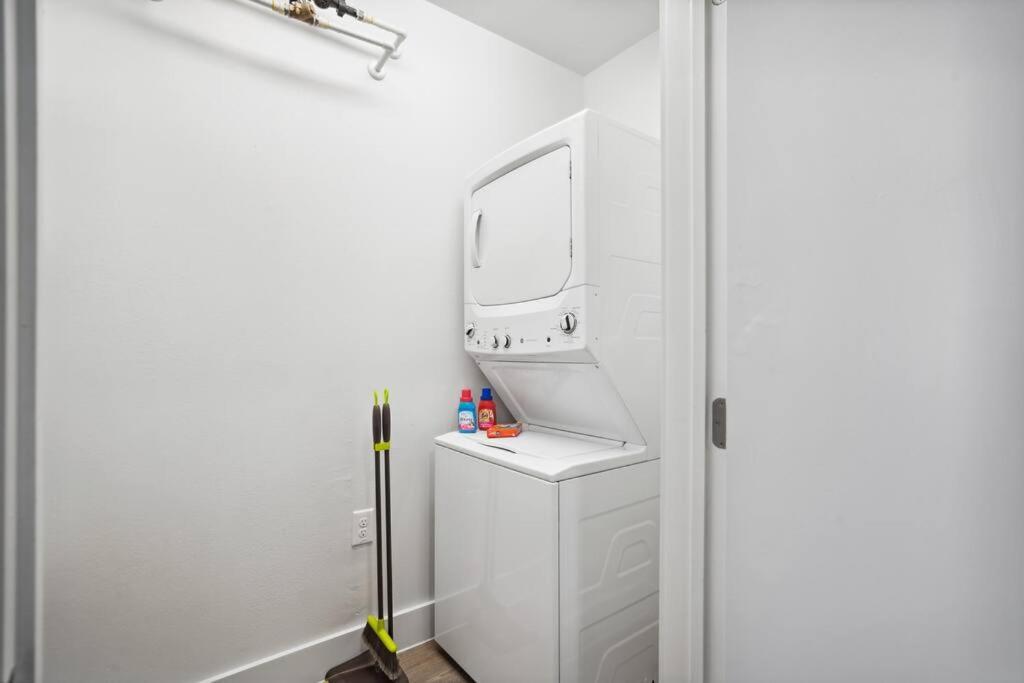 Luxurious 1Bd Apt In Austin Suburb 플루저빌 외부 사진