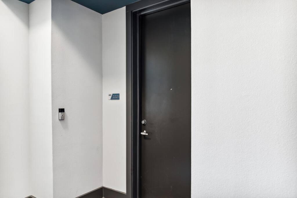 Luxurious 1Bd Apt In Austin Suburb 플루저빌 외부 사진